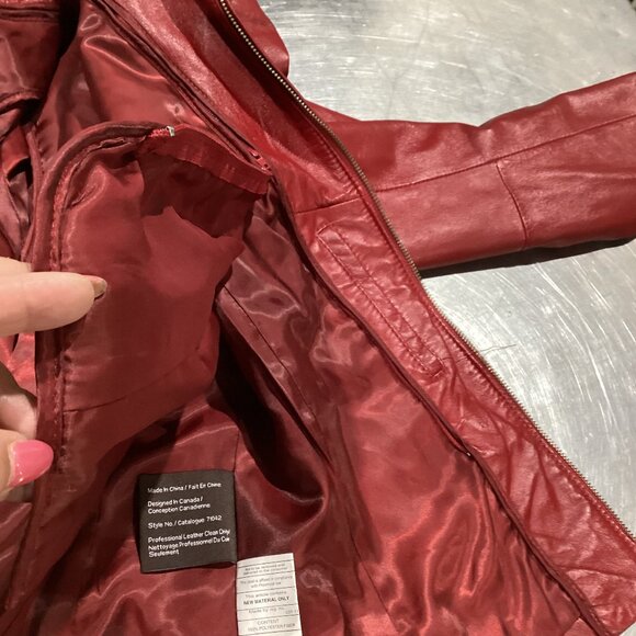 Danier Red Leather Fitted Red Jacket - Picture 7 of 7